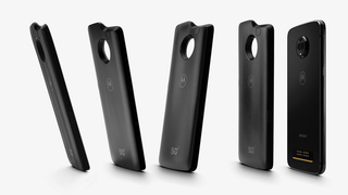 Motorola's 5G Mod Reveals Some Fresh Hints About the Early Days of 5G
